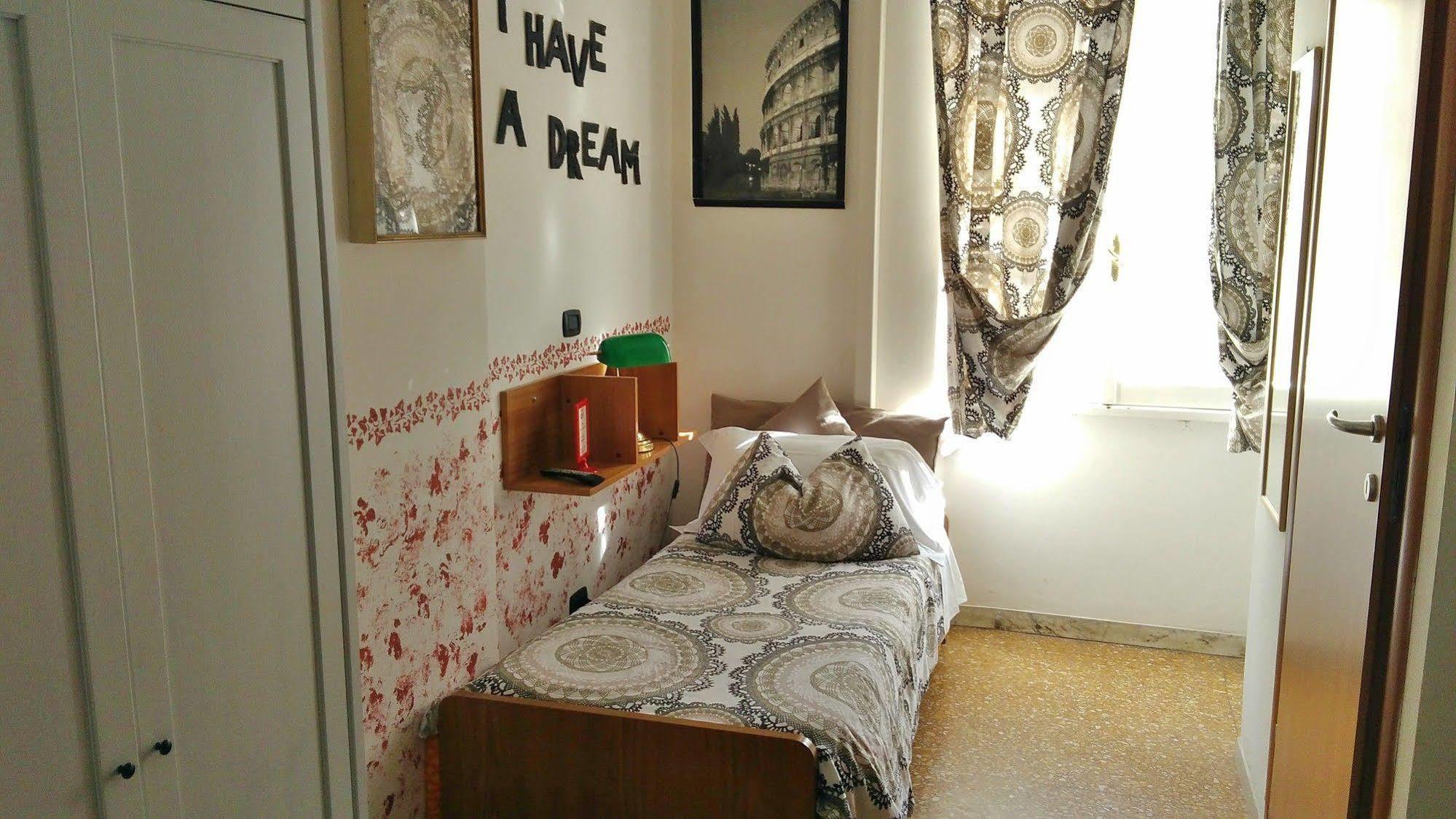 Eritrea 80 Bed & Breakfast Рим Екстериор снимка