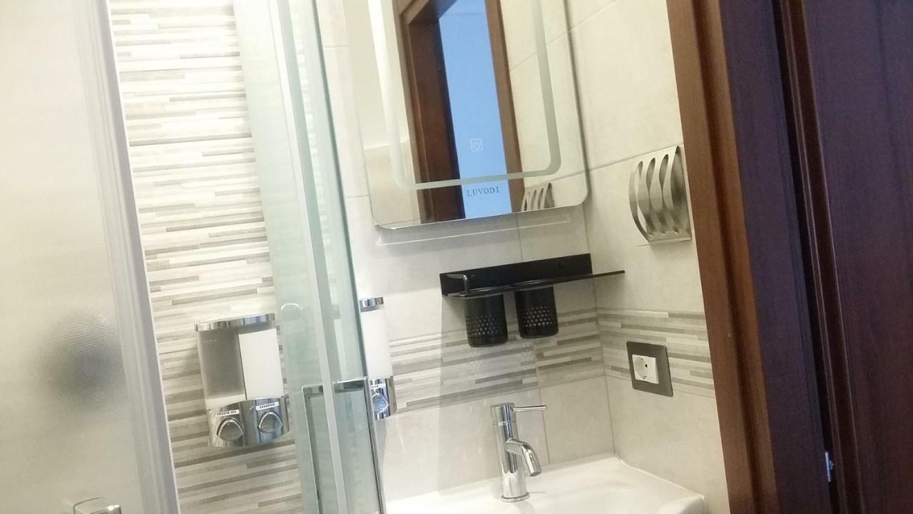 Eritrea 80 Bed & Breakfast Рим Екстериор снимка